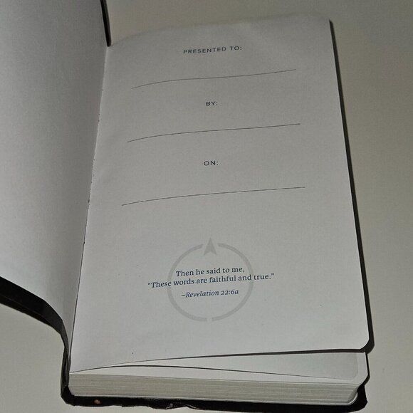 VTG Holy Bible CSB Christian Standard Bible Holman Red Letter Edition 2018 - Picture 10 of 16